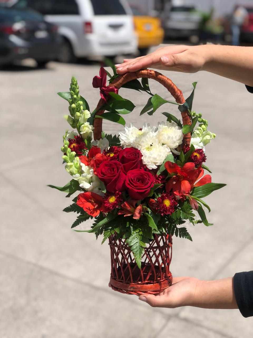 ARREGLO FUEGO Y SEDA