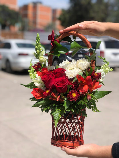 ARREGLO FUEGO Y SEDA